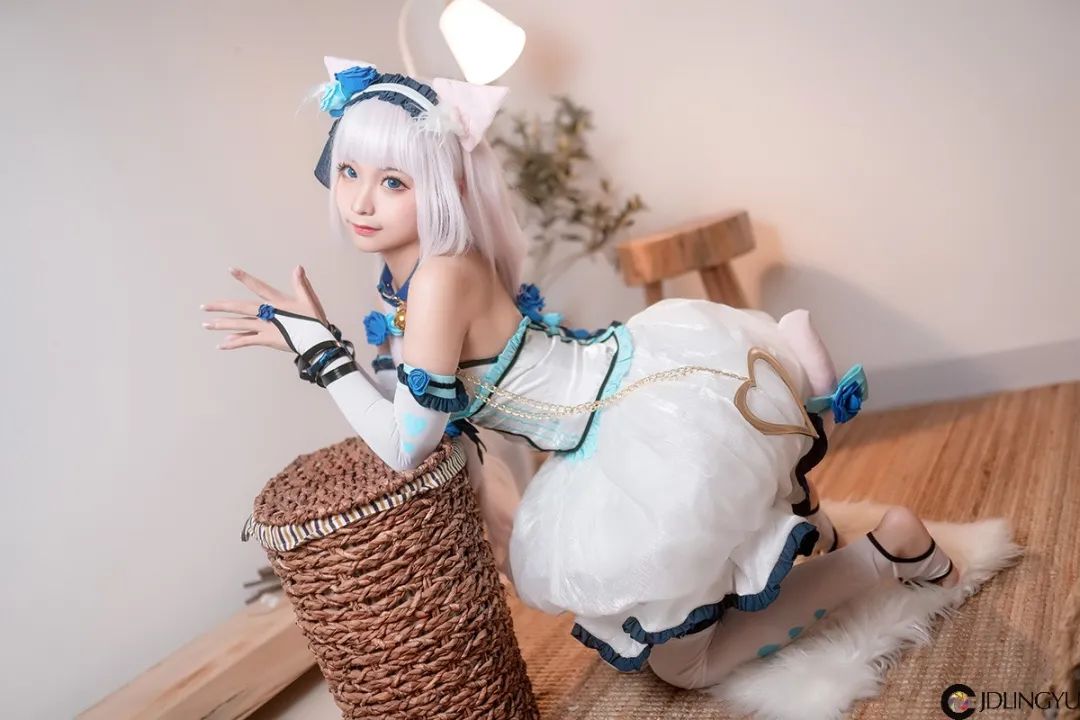 妹子絲襪都破了，好心疼??！插圖27