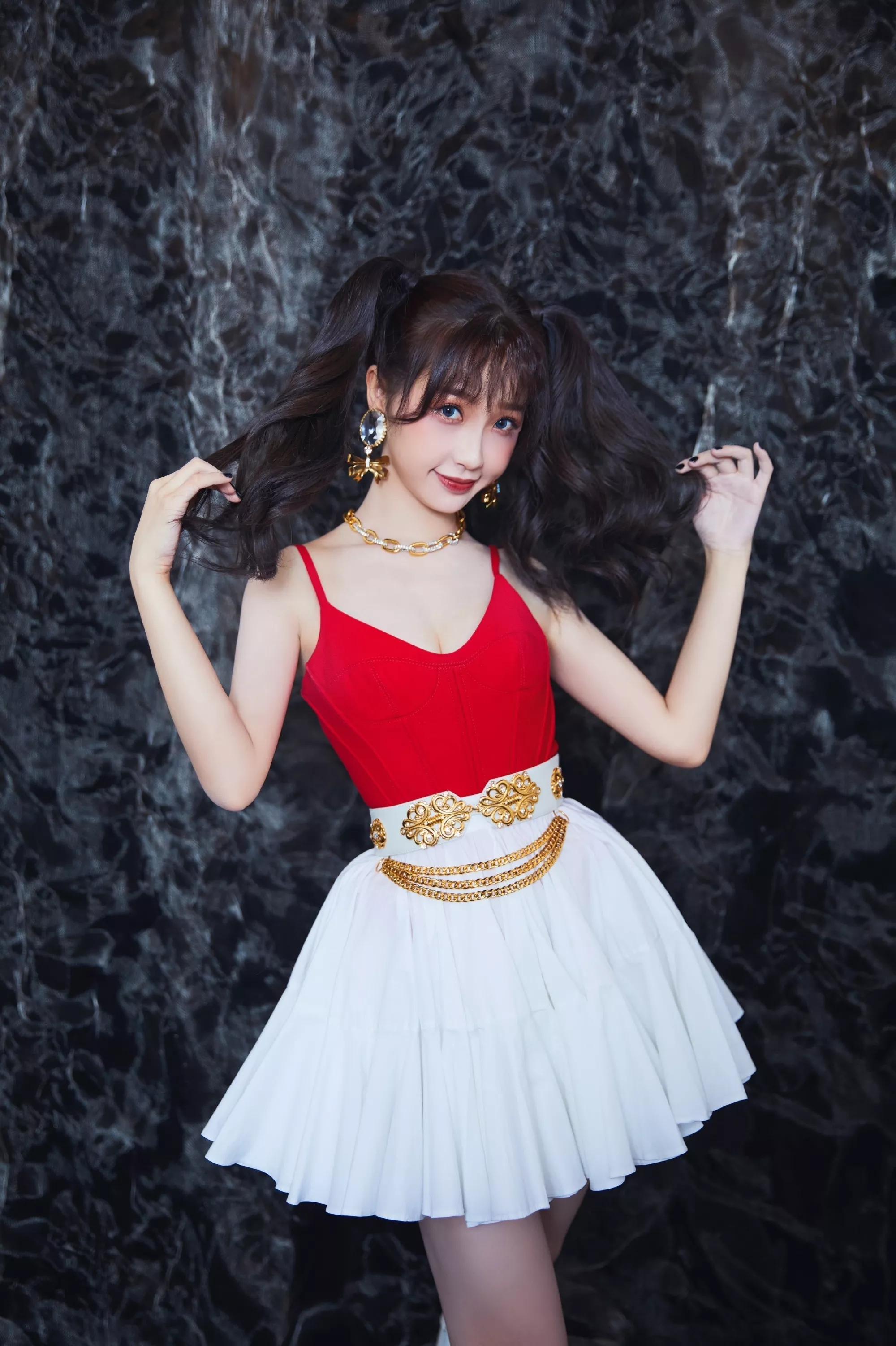 國內地女演員、歌手 虞書欣美照欣賞插圖1